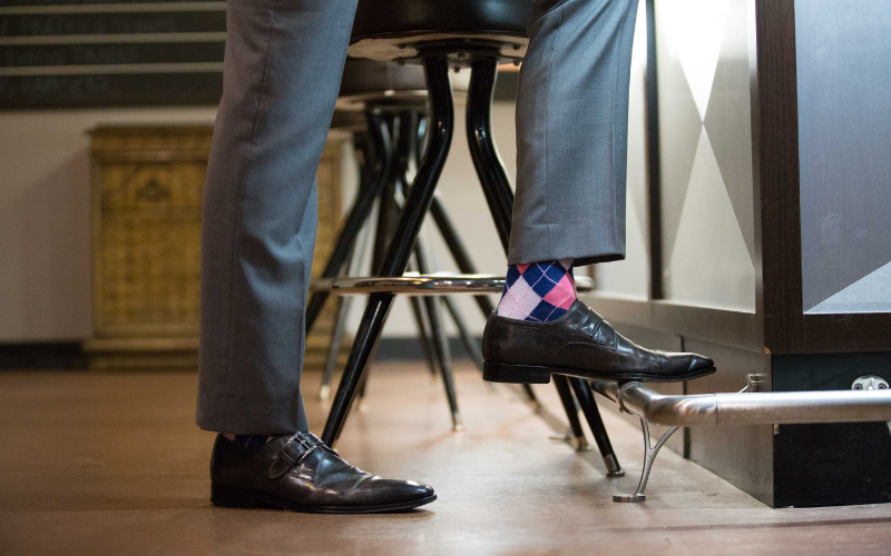 How to Choose the Perfect Sock Pattern for Day-to-Night Style